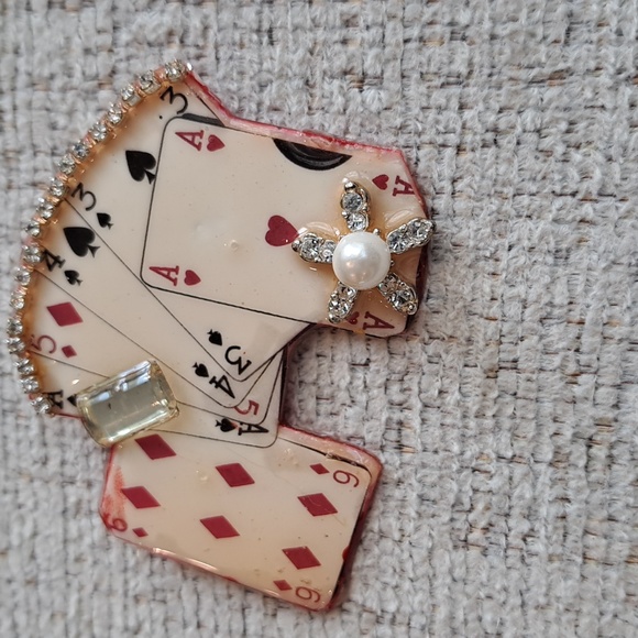 Assorted Brooch Pin Collection - Picture 3 of 16